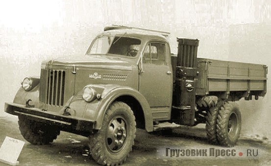 Опытный газогенераторный УралЗИС-354. 1954 г.